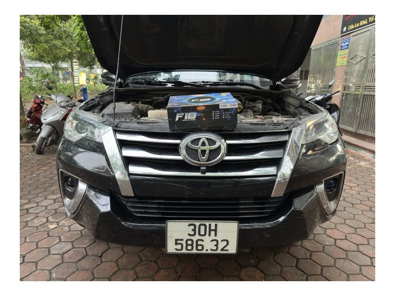 Độ đèn nâng cấp ánh sáng TOYOTA 